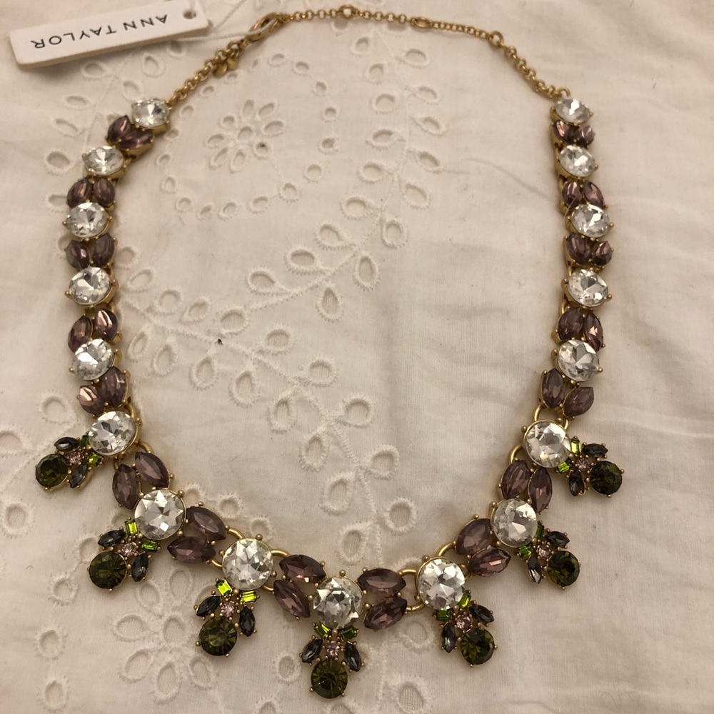 Ann Taylor rhinestone necklace